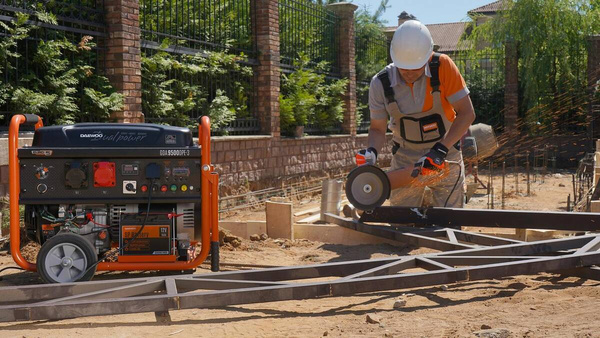 Agregat Prądotwórczy DAEWOO GDA 9500DPE-3 AVR  8.0 KW + KOŁA - OD RĘKI 